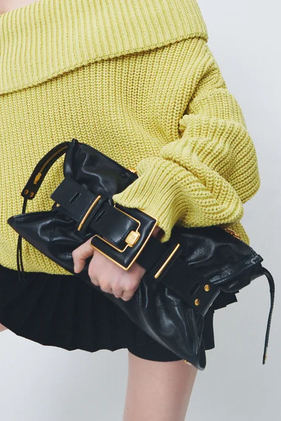 Look 11